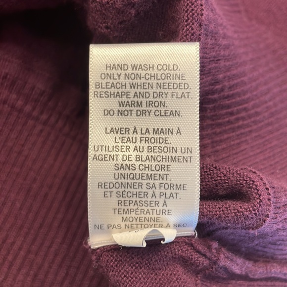 Banana Republic Plum Top - Picture 9 of 9